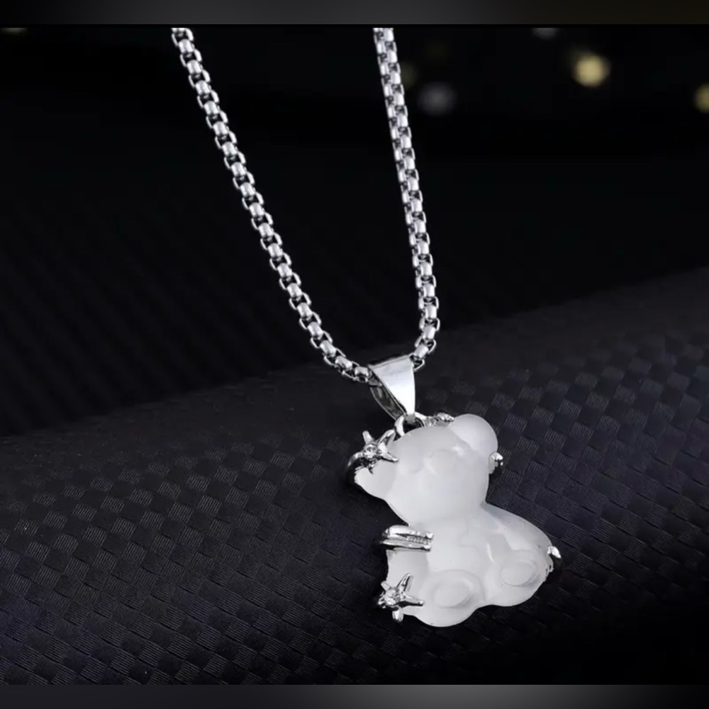 Stainless Steel Crystal Teddy Bear Silver Necklace.